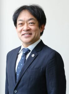 Dr. Manabu Sumida Dr. Manabu Sumida